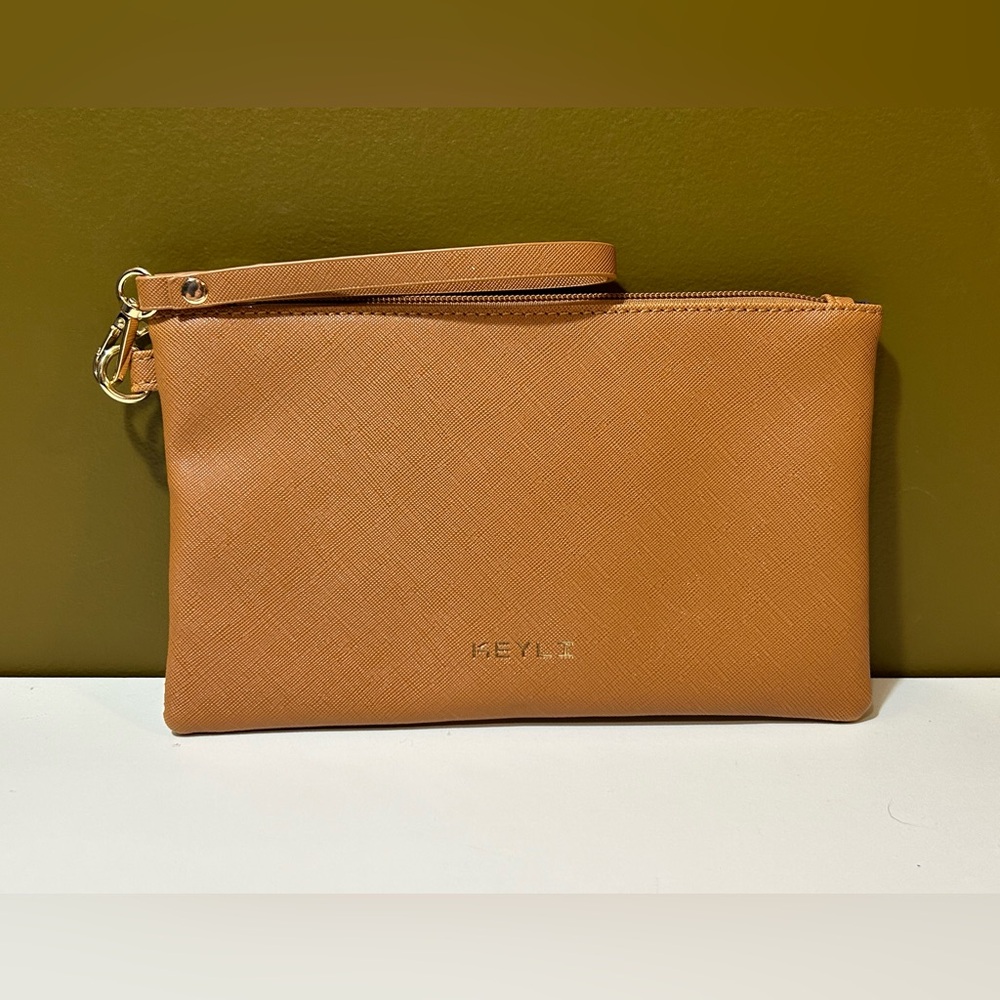 Keyli Brown Wristlet